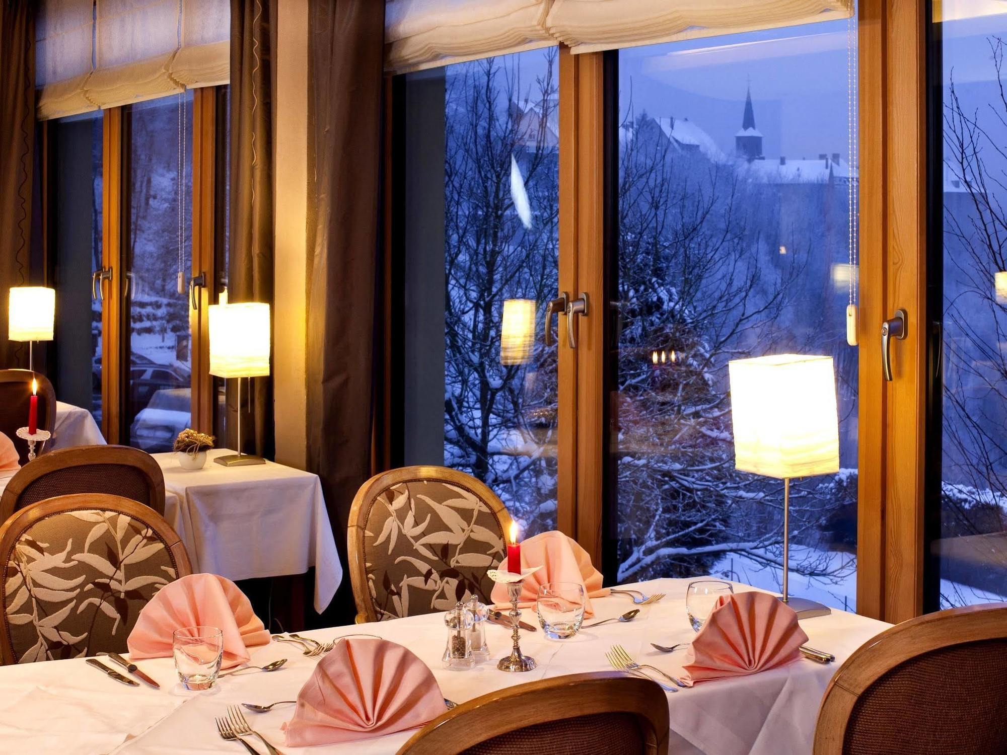 Spa Hotel Restaurant Au Lion D'Or Ла-Петіт-П'єрр Екстер'єр фото